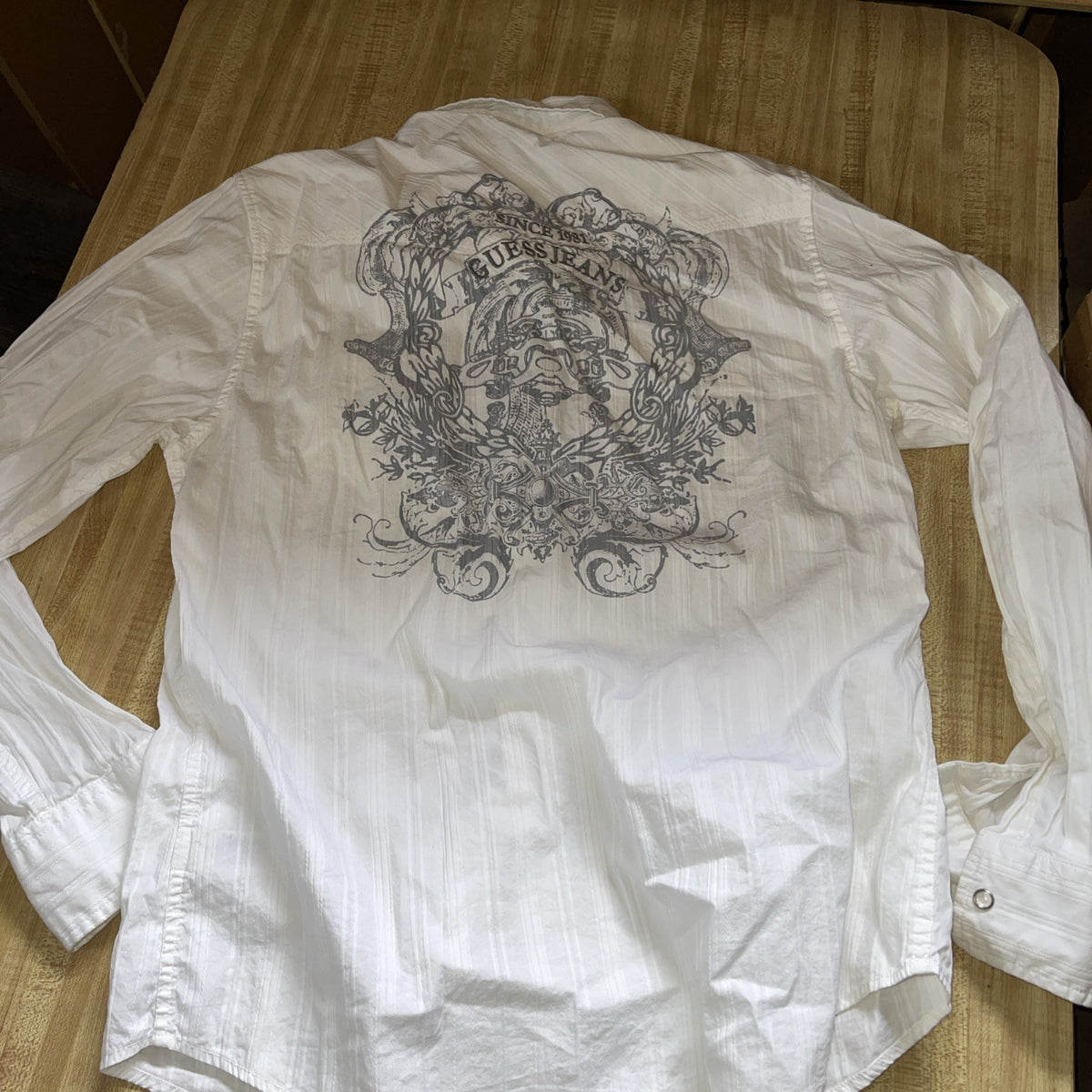 Guess Pearl Snap Large