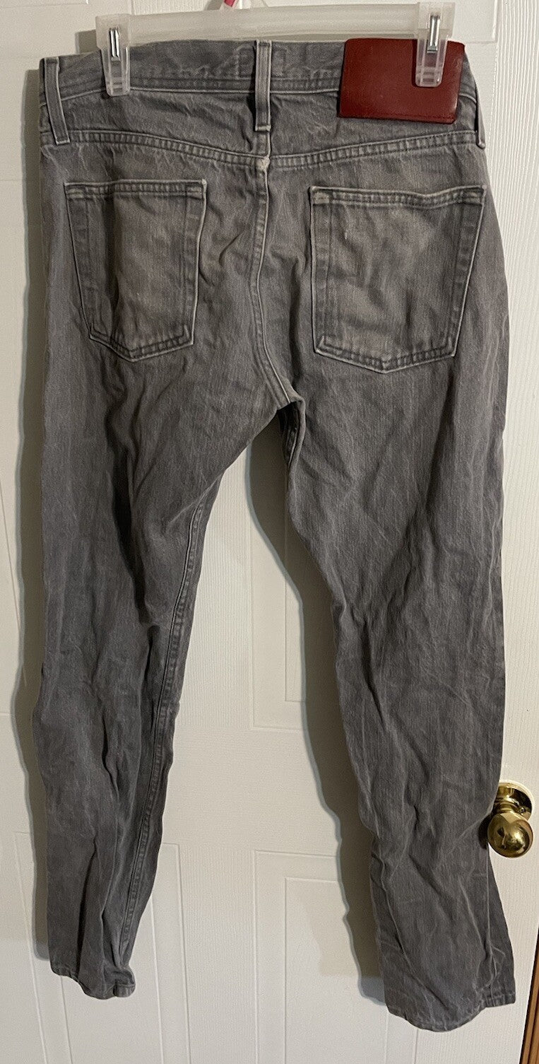 Naked & Famous Weird Guy Gray Selvedge 32x32