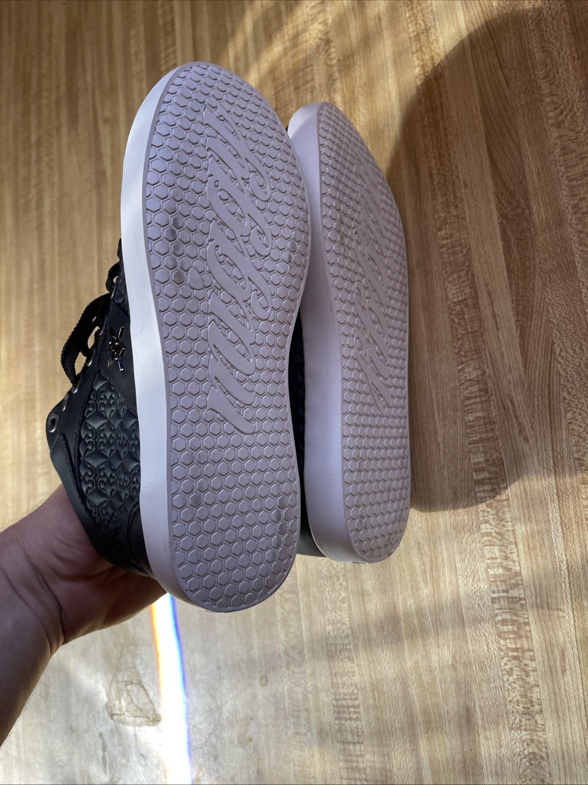 Miggy Sneakers Size 7