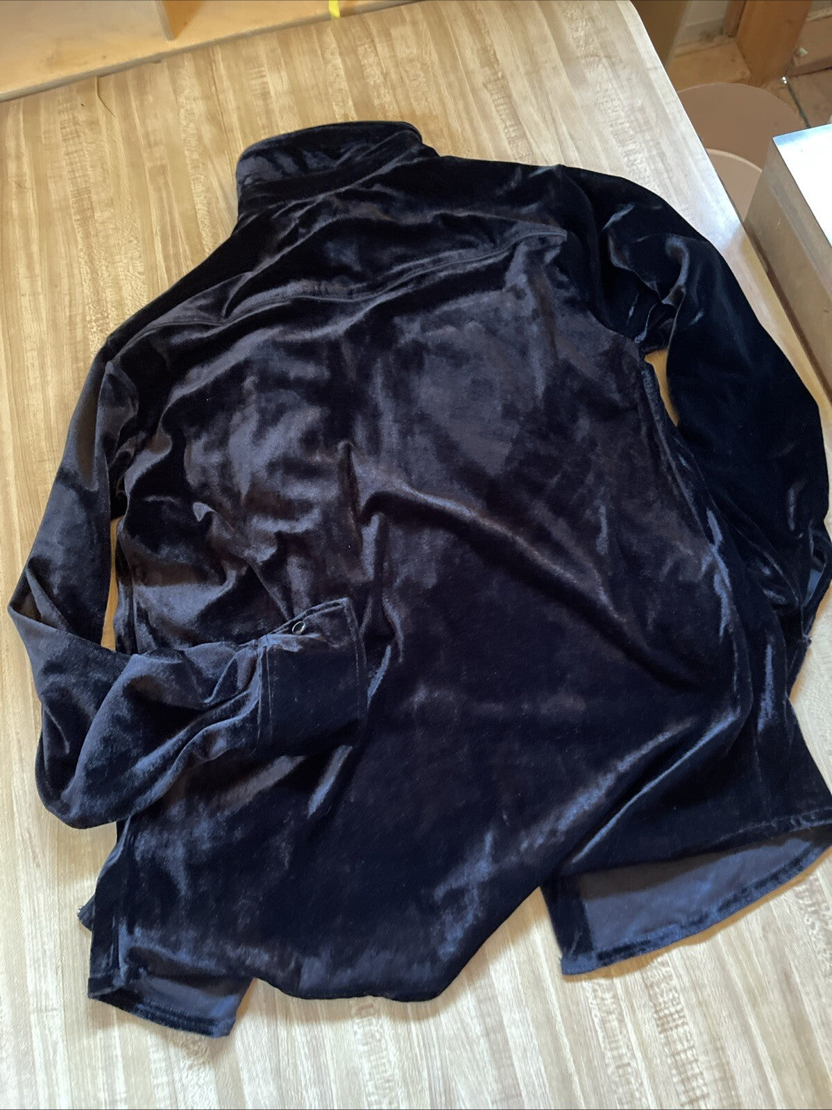 Standard Issue Velvet Pearl Snap Medium