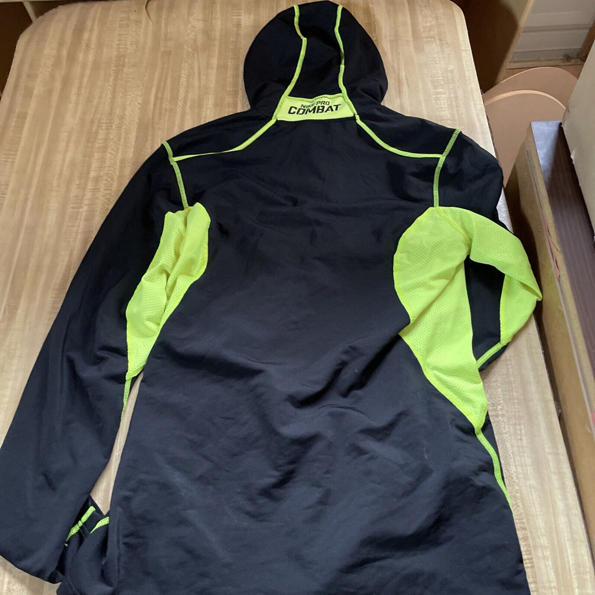 Nike Pro Combat Hoodie Medium