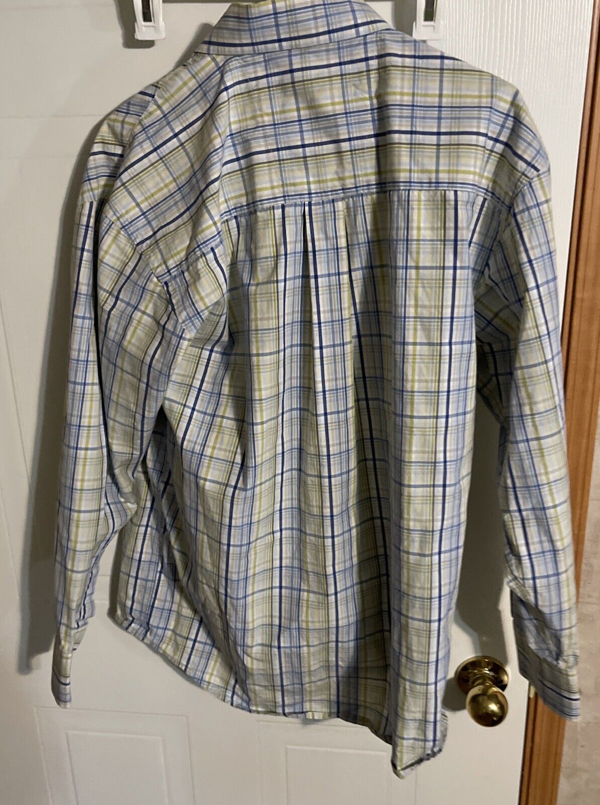 wrangler george strait button down shirt Medium