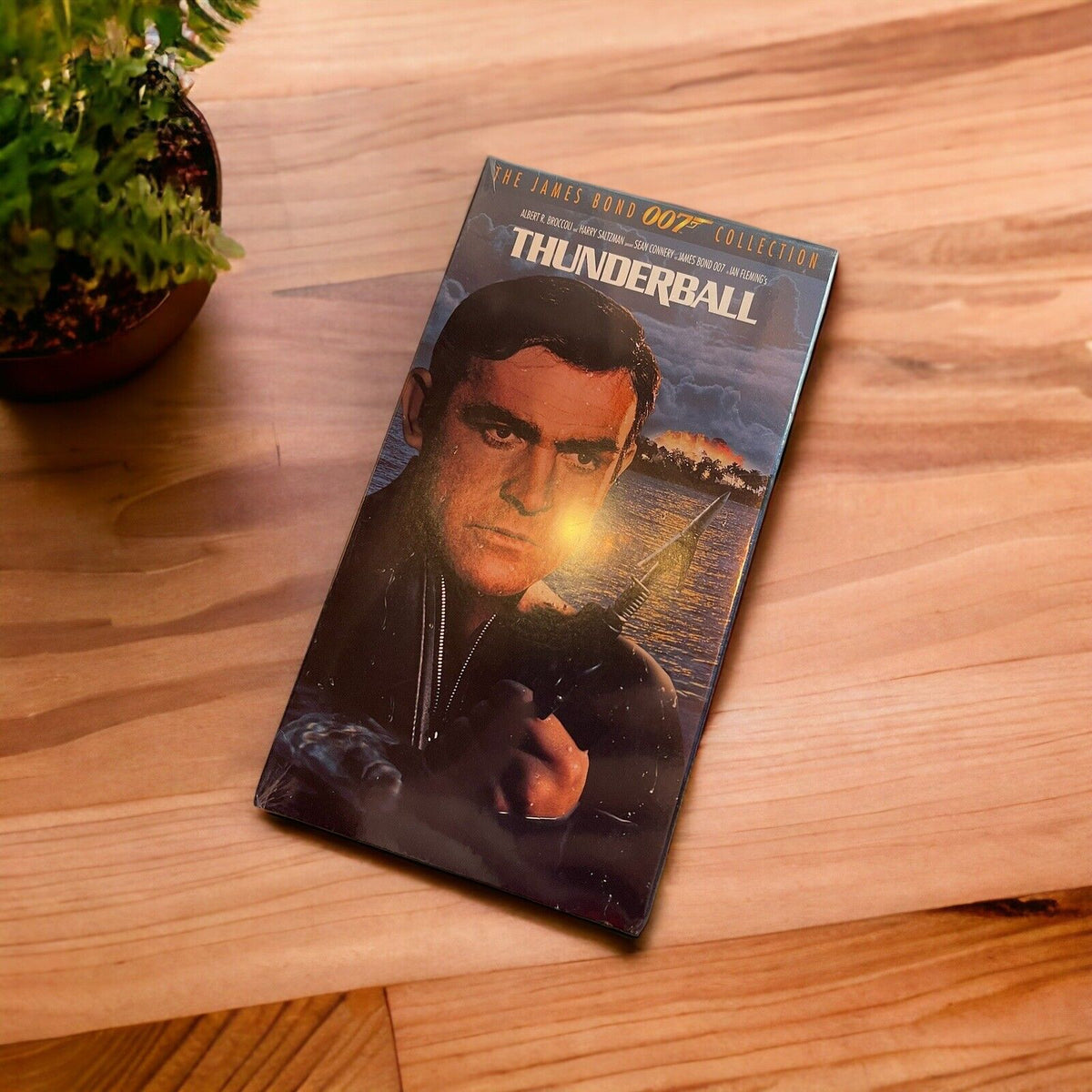 JAMES BOND THUNDERBALL VHS | MGM WATERMARK; NEW SEALED