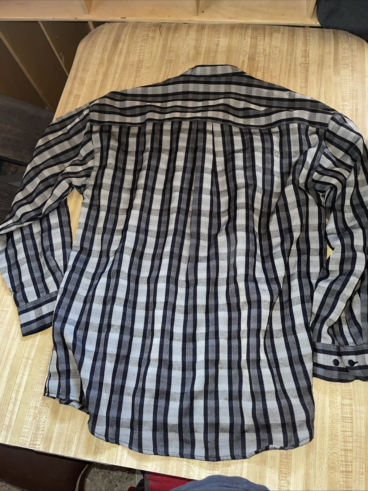 Elliott Button Up Large