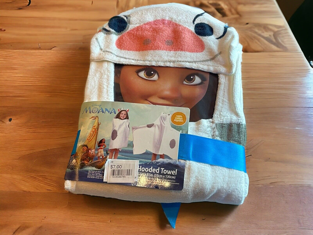 Disney Moana Hooded Towel