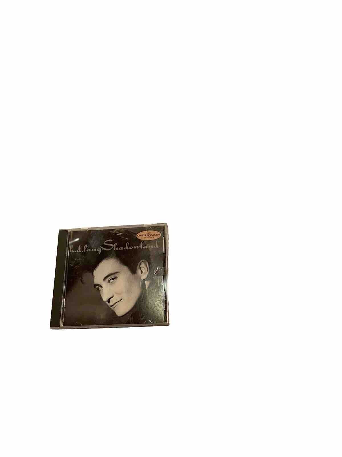 K.D. LANG - SHADOWLAND CD 12 TRACKS 1988 CD 25724 SIRE RECORDS
