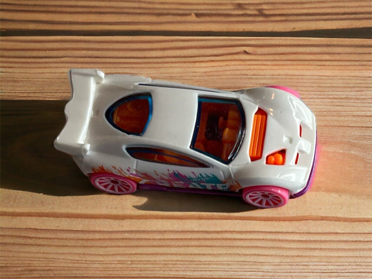 Hot Wheels Synkro