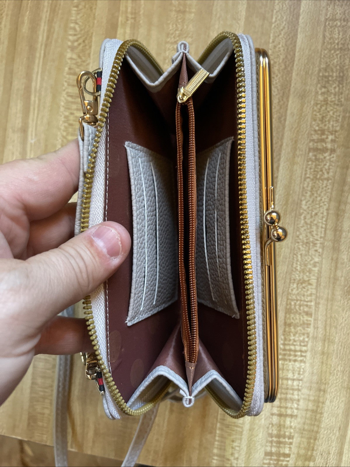 Forever Savour Clutch Crossbody