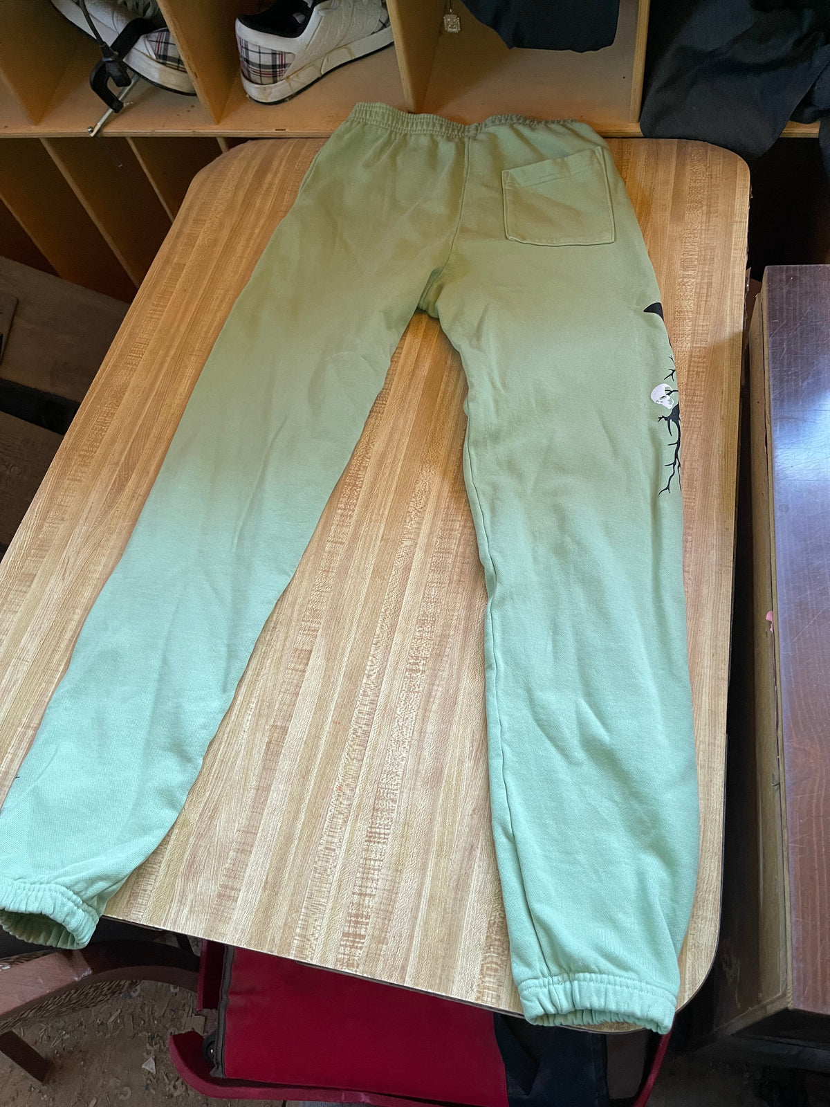 Reigning fury sweatpants small NWT