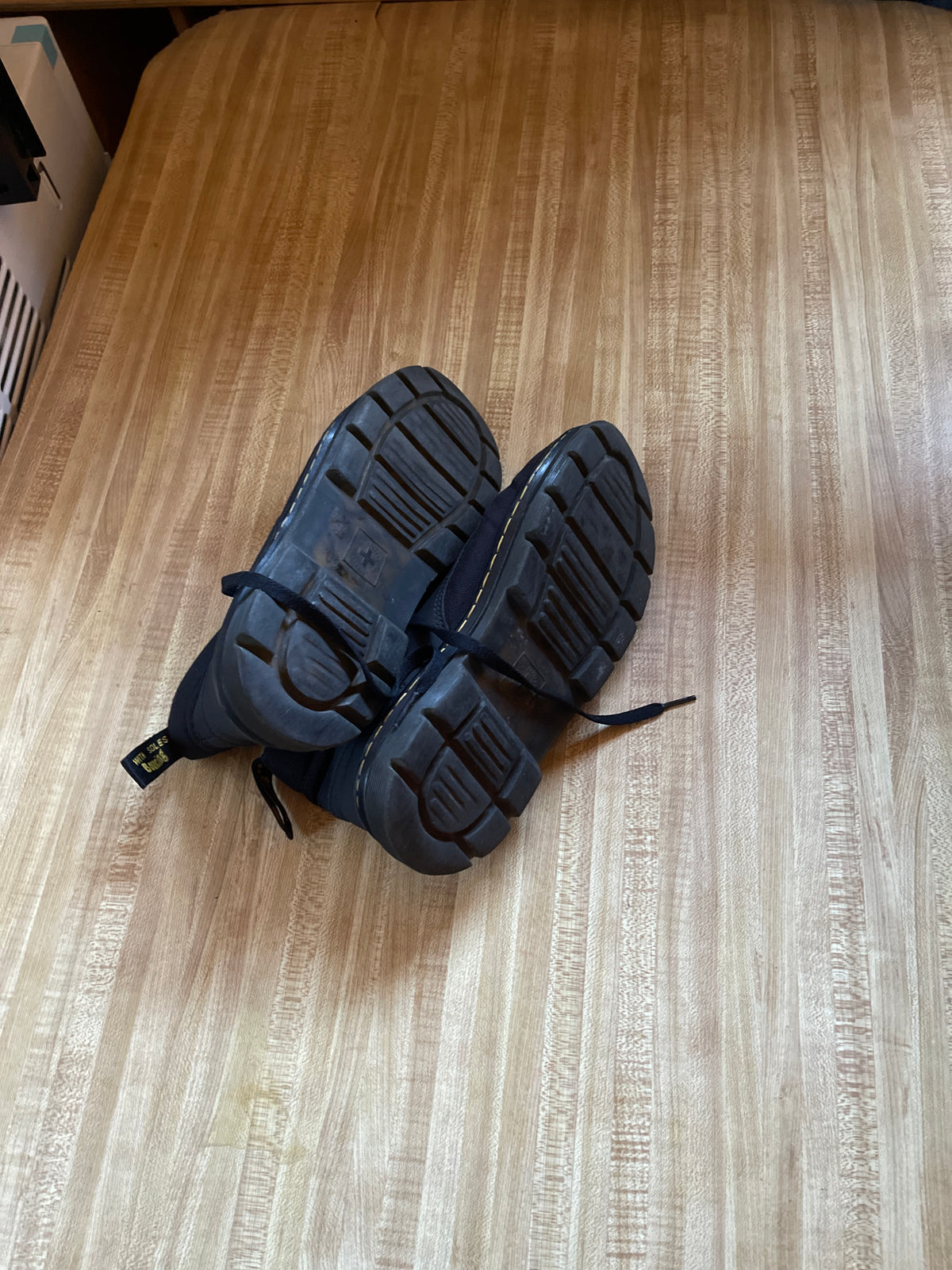 Dr martens boots 10