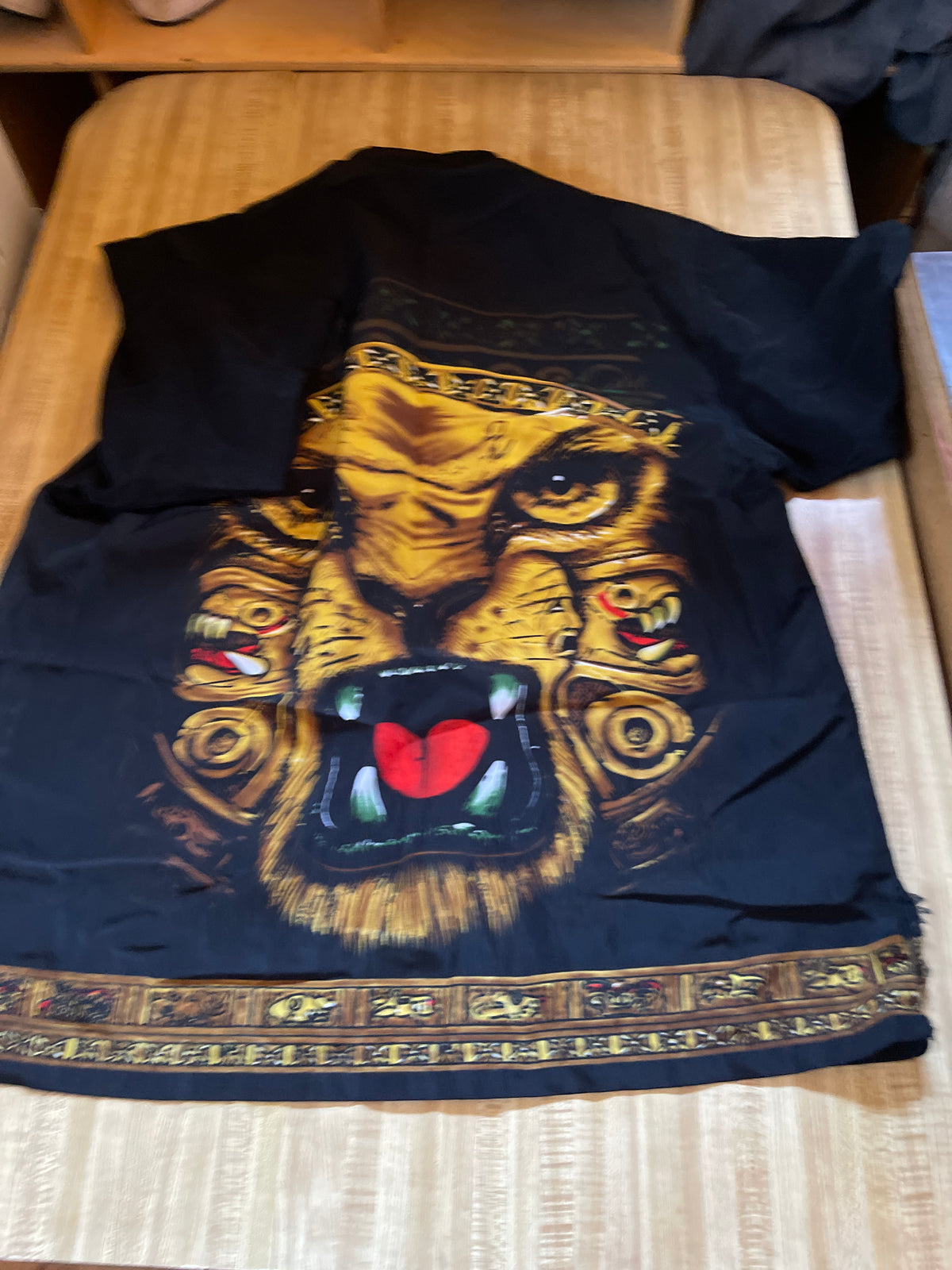 Vintage jaws button up Large