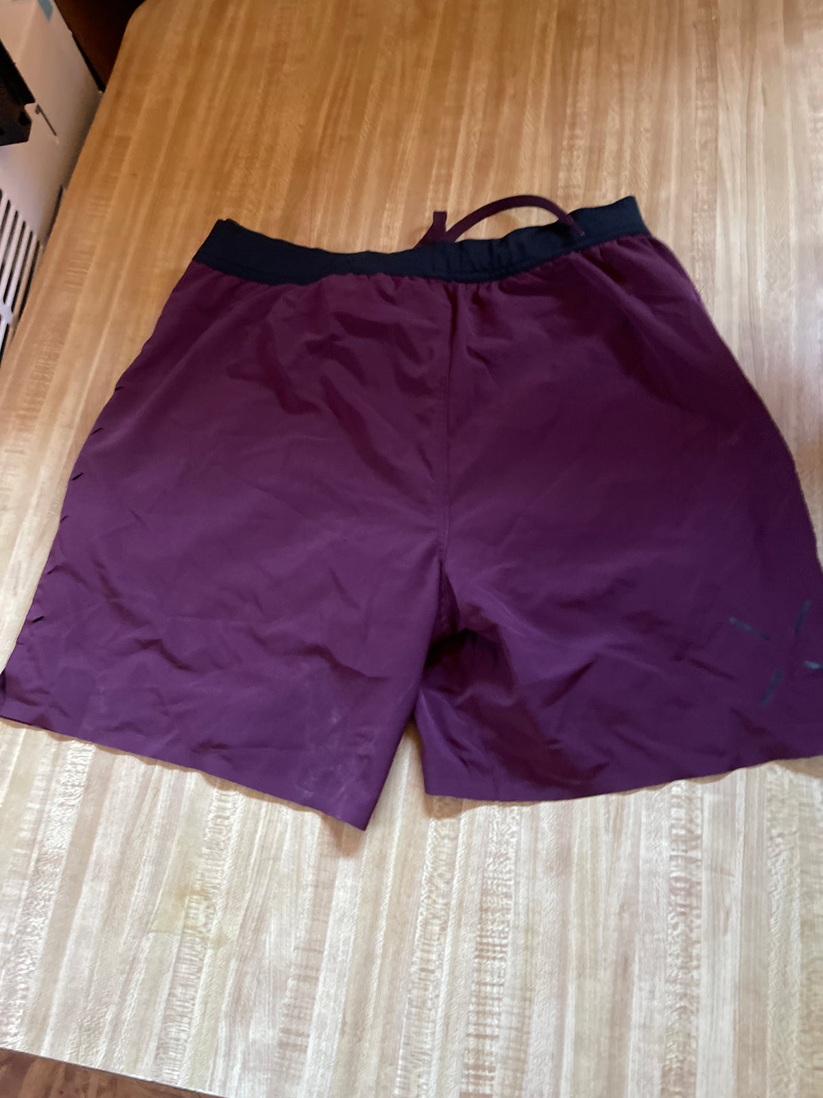 Ten thousand shorts Large
