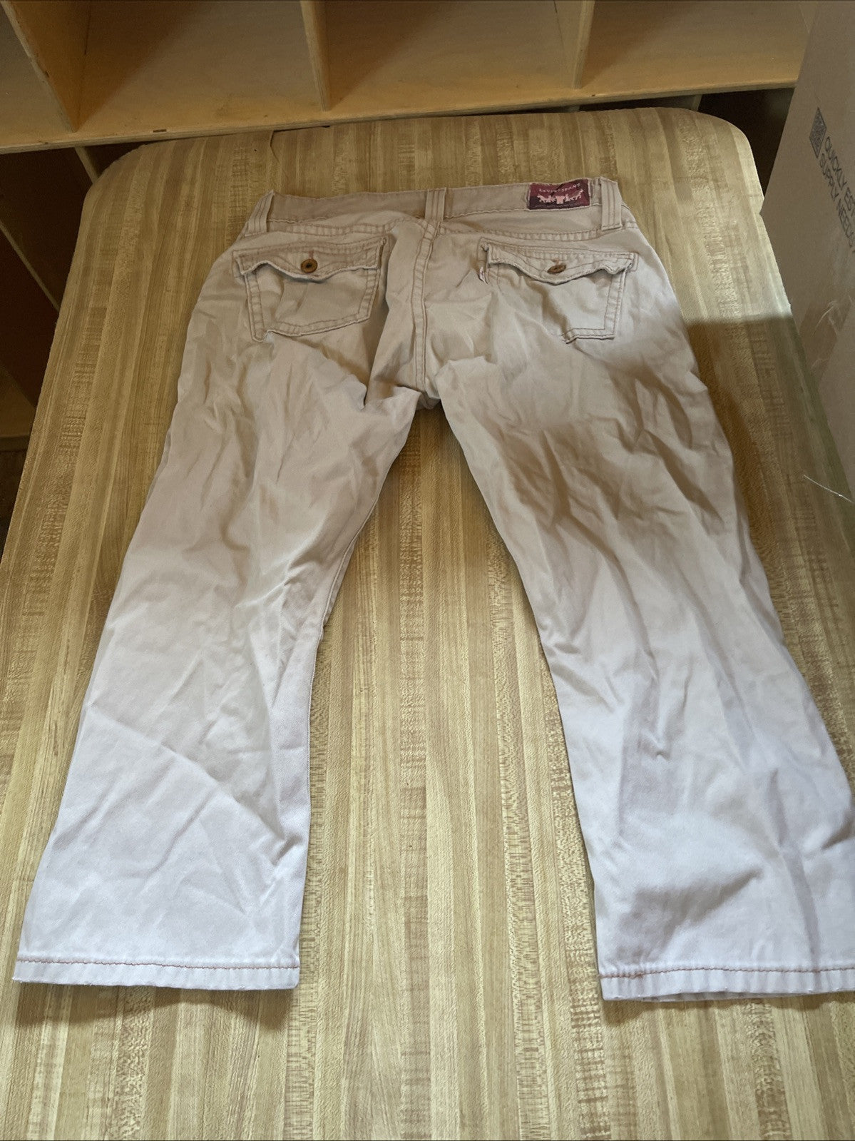 Levis 542 Low Jeans Womens Size 12 Light Beige Straight Cotton Stretch Capris