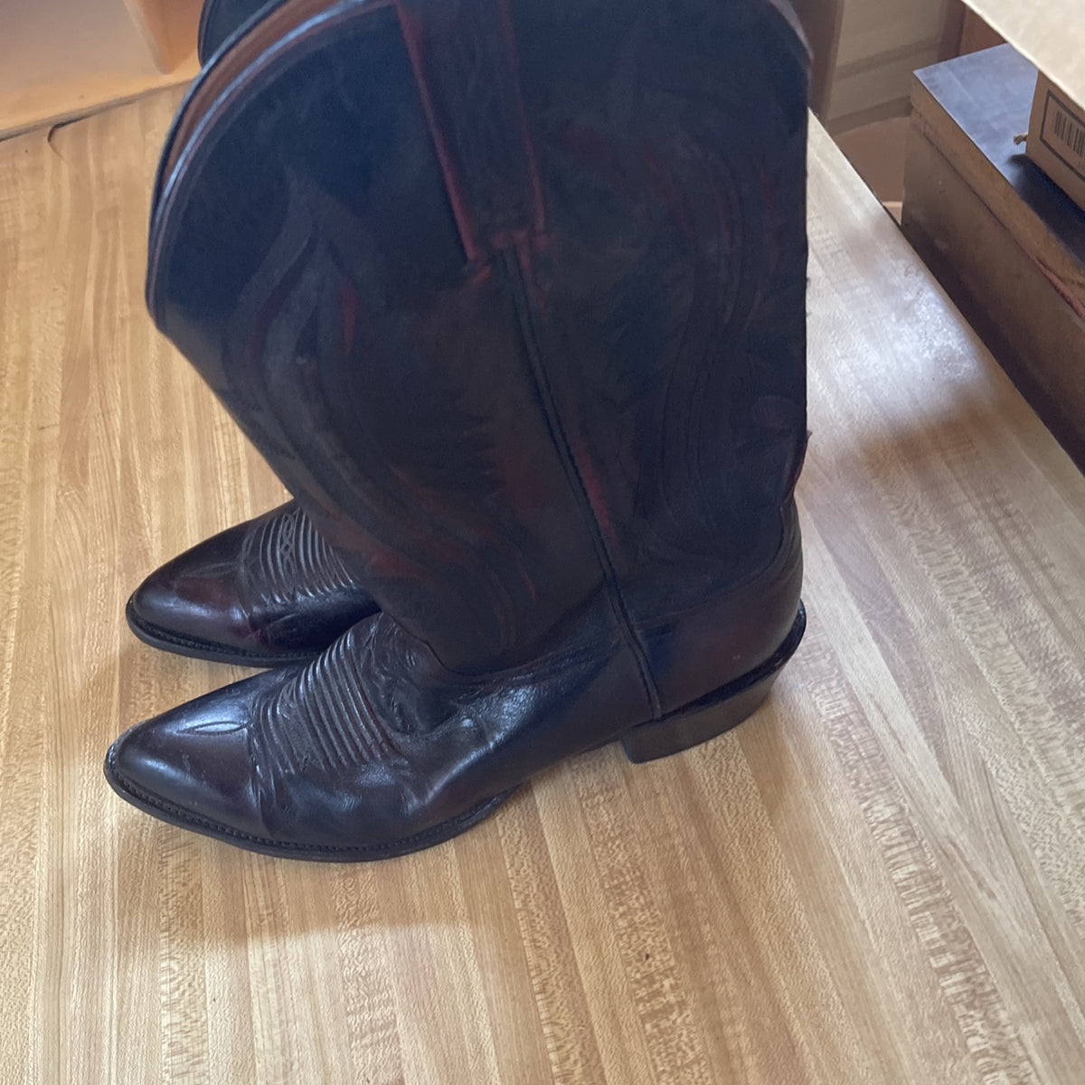 Lucchese 2000 Boots 11.5 B Black Cherry Leather