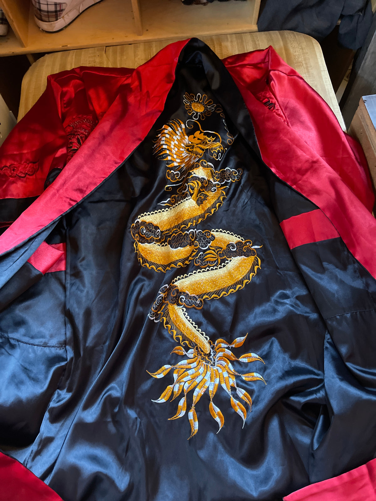 Vintage Asian robe xl