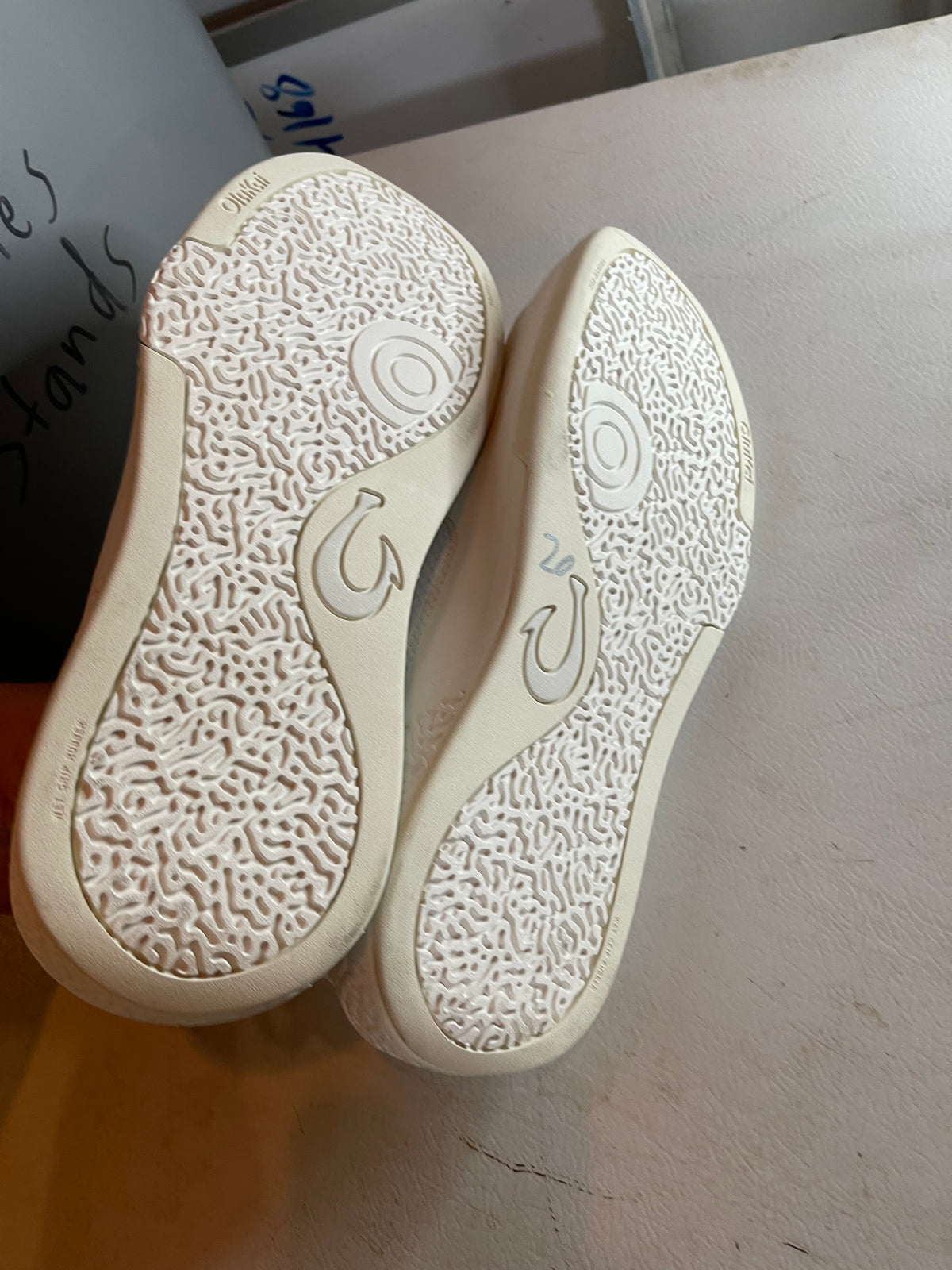 Olukai sneakers size 13