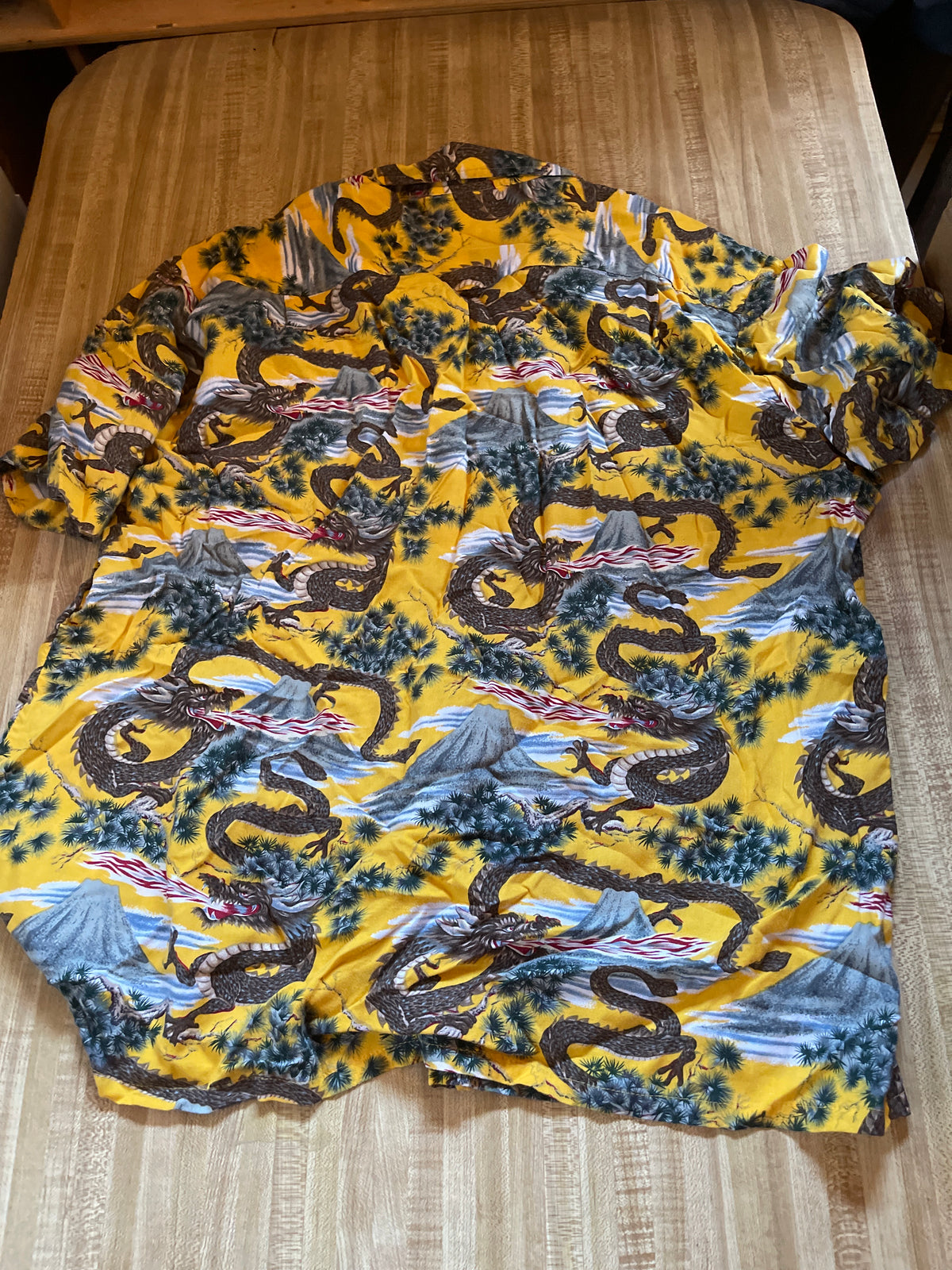 Vintage Maui trading company rayon Hawaiian shirt xl
