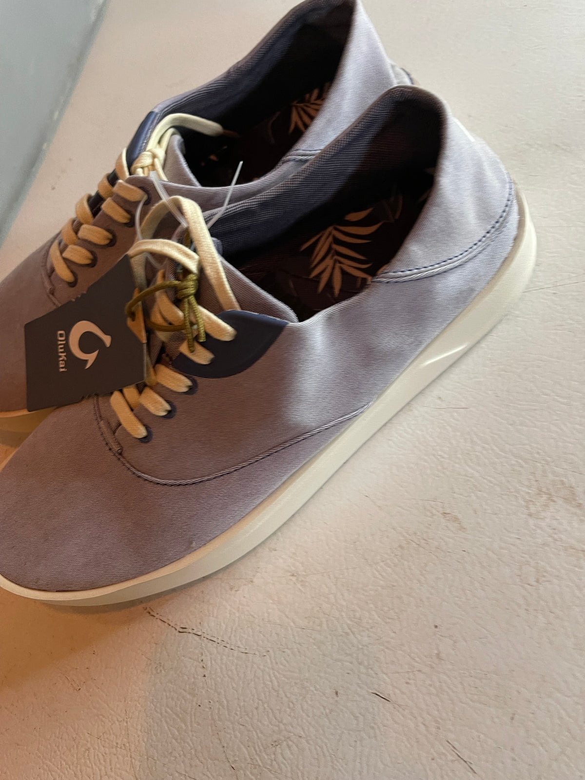 Olukai sneakers size 10