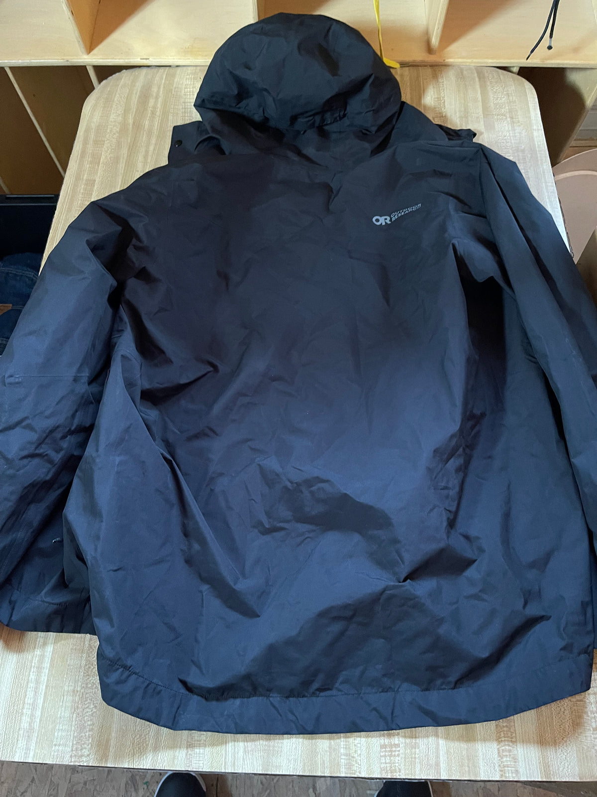 Outdoor Research goretex windbreaker medium