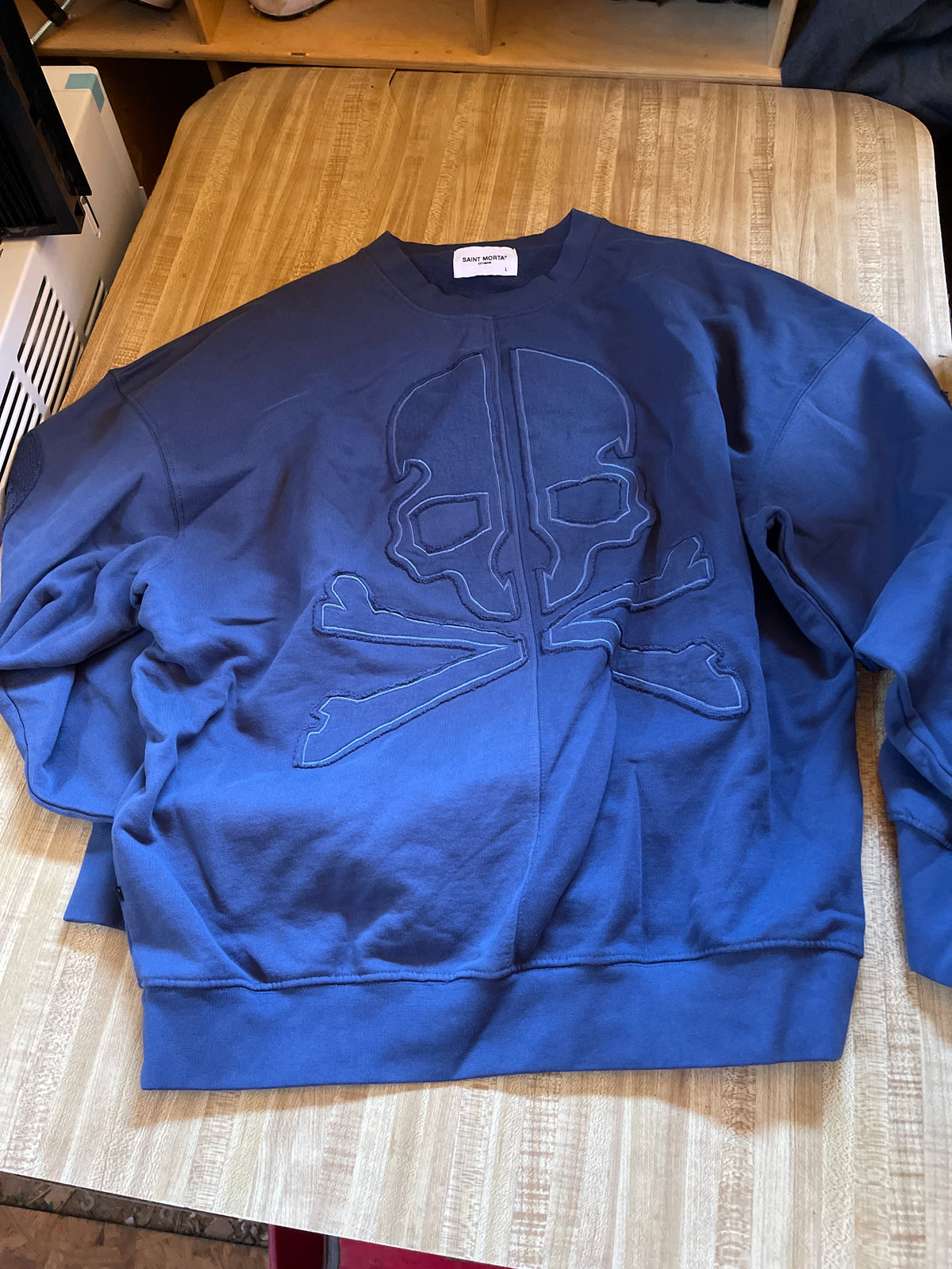Saint morta sweatshirt Large