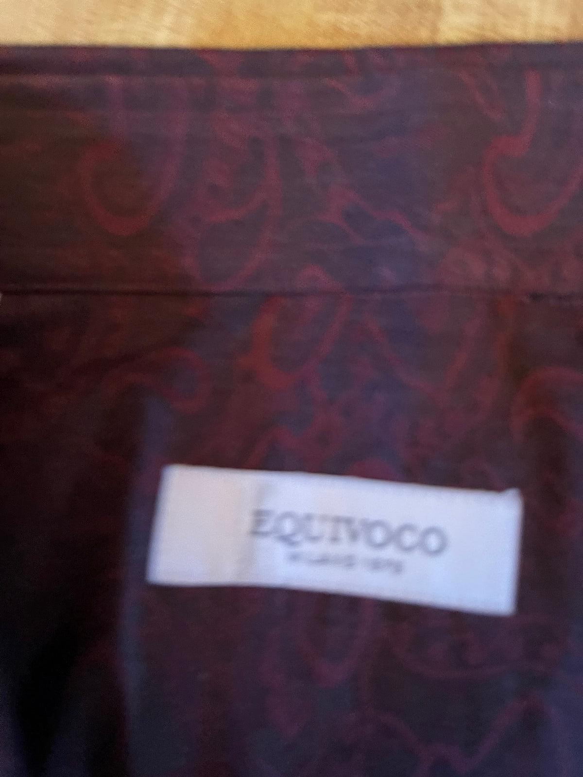 Equivoco button up 16