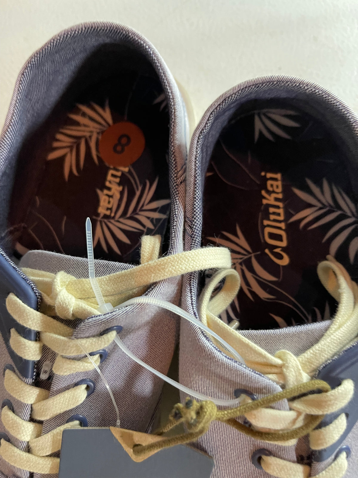 Olukai sneakers size 8 nwob