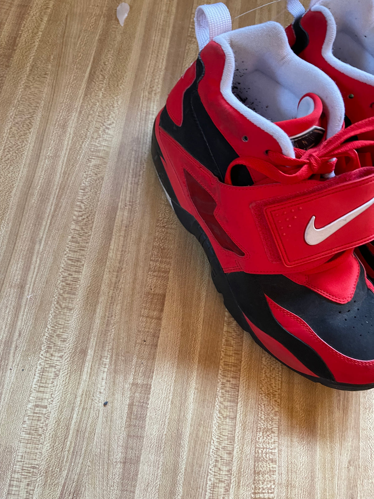 Nike Air Diamond Turf Challenge Sneakers size 12