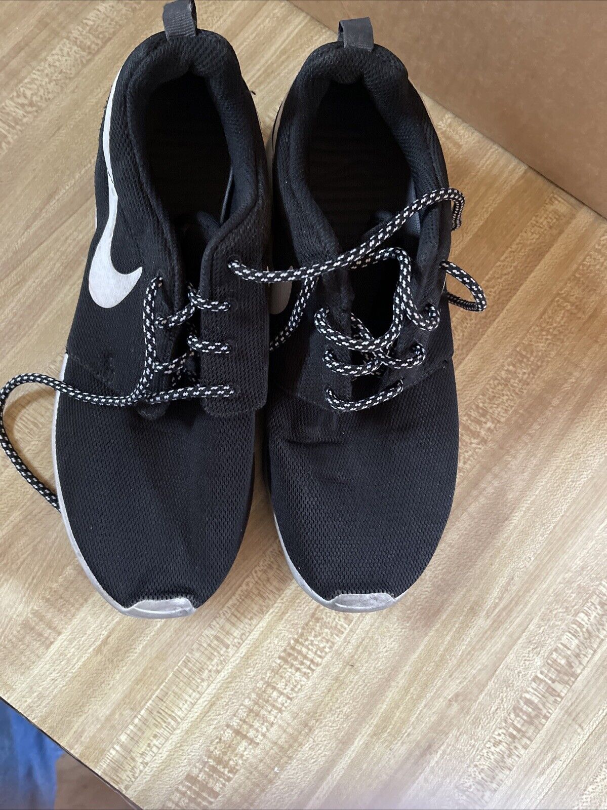 Nike Roshe One Size 8