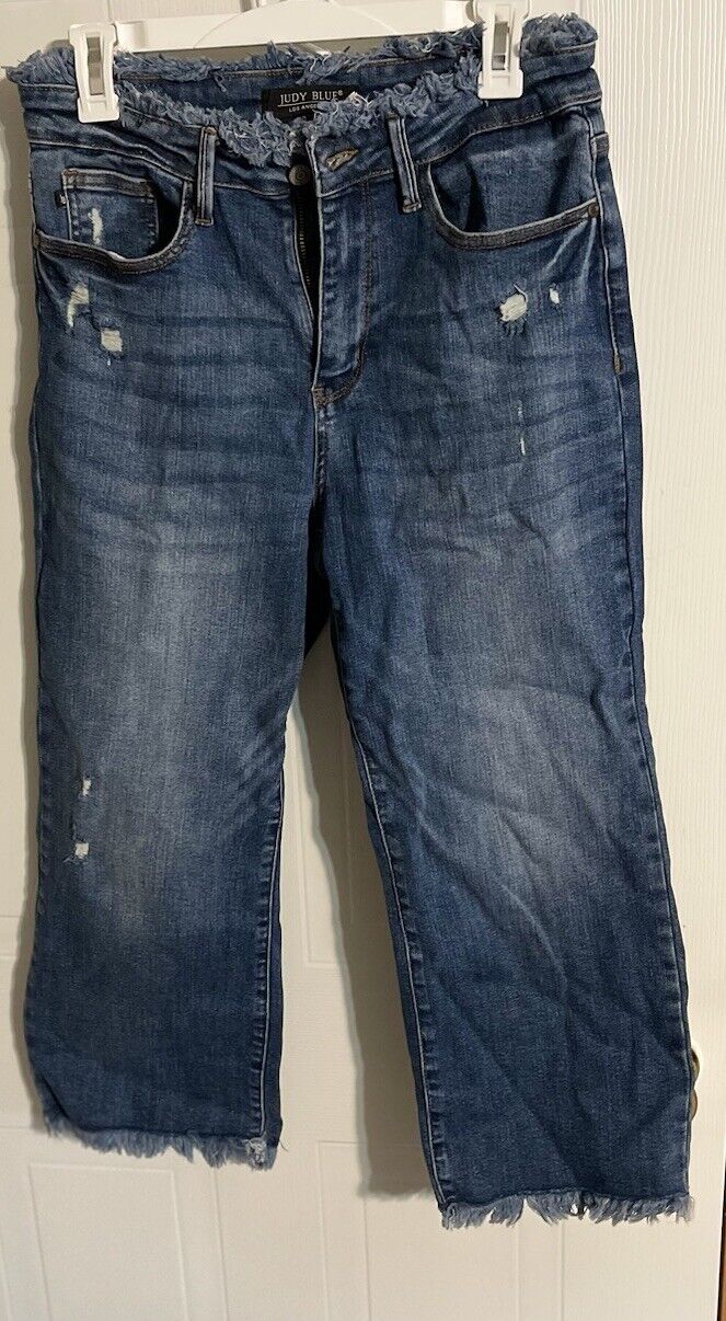 Judy Blue Jeans 7/28 Straight Frayed Style 