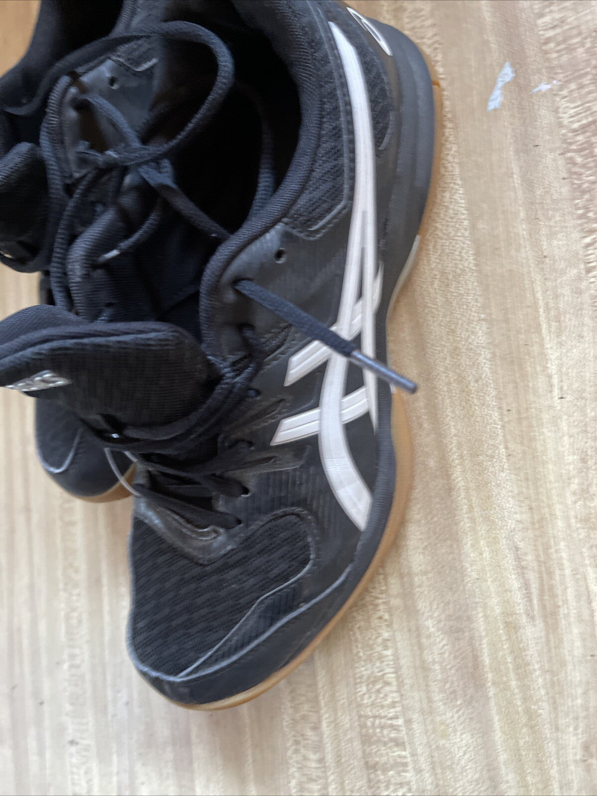 ASICS Gel Rocket Size 9.5