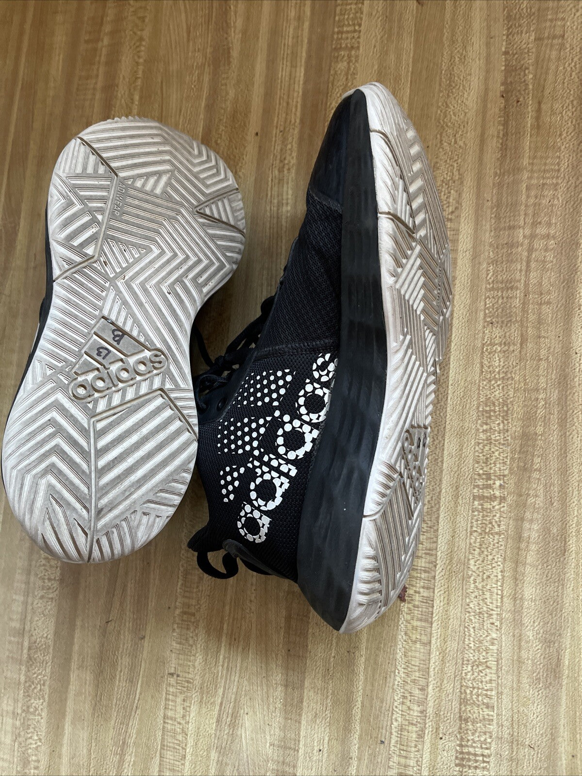 adidas lightmotion Size 11