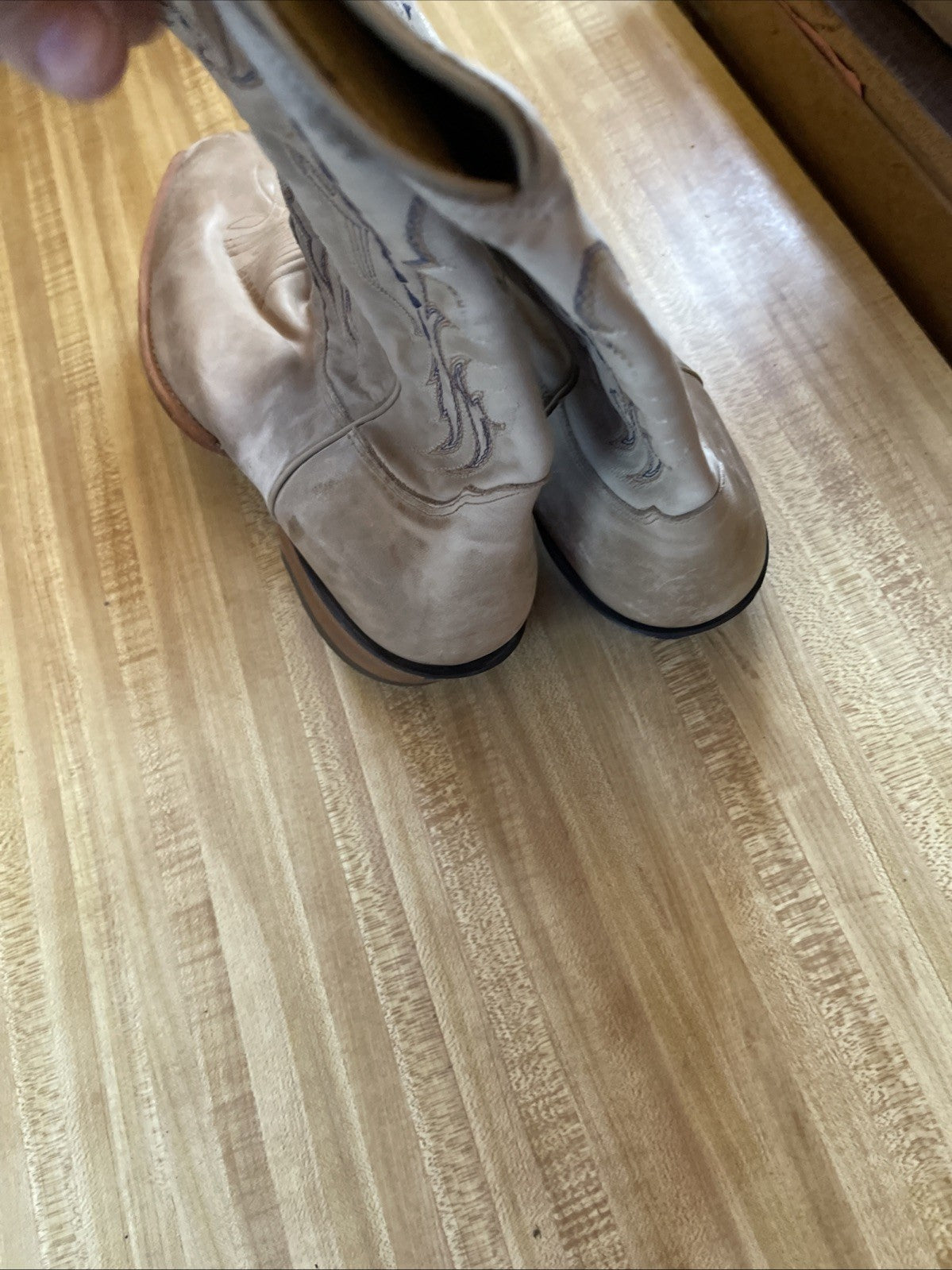 nocona cowboy boots 13 EE