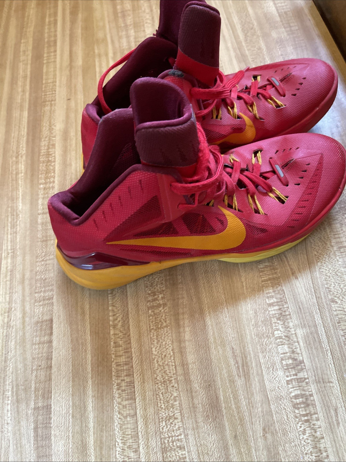 Nike Hyperdunk 2014 Size 9.5