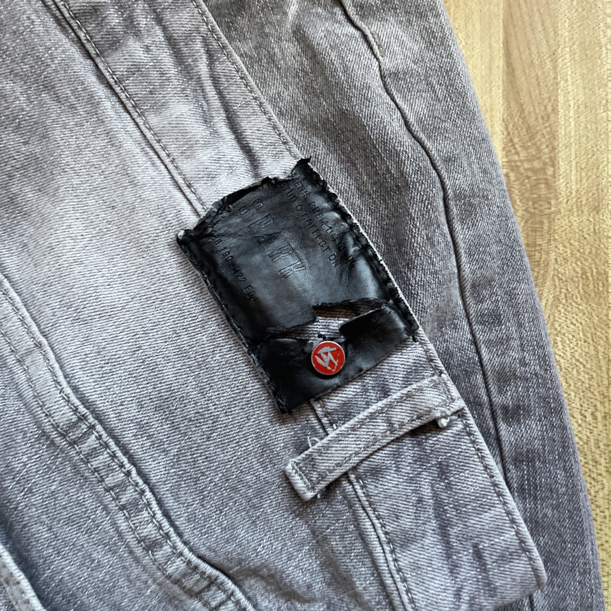 Spark Jeans Distressed 42/34