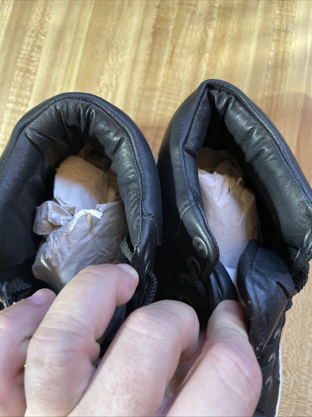 Miggy Sneakers Size 7