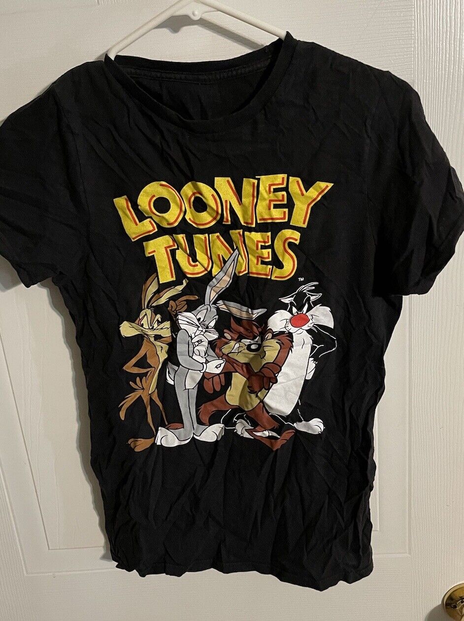 Looney Tunes T Shirt Small 