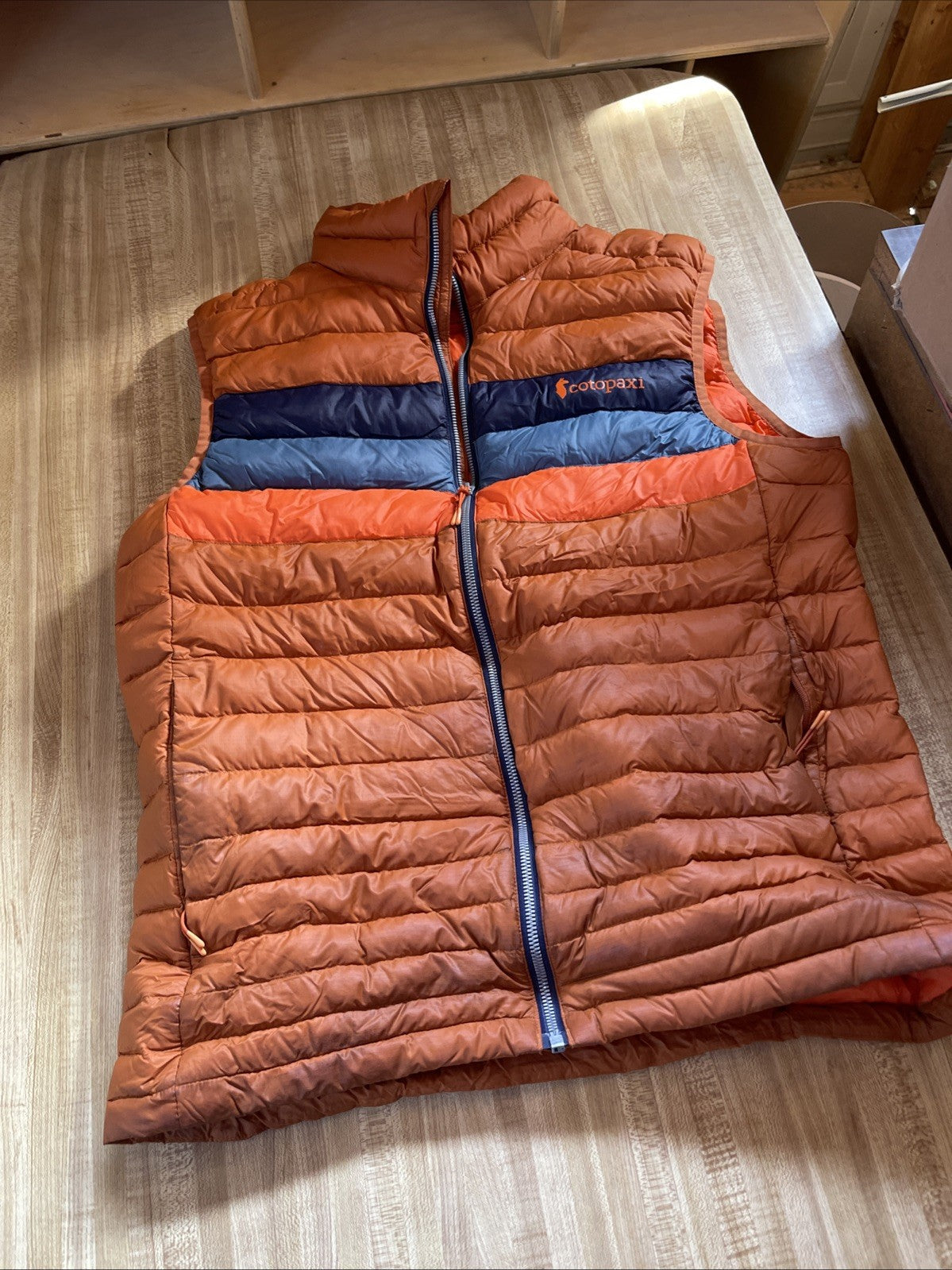 Cotopaxi Gear For Good Puffer Vest Medium Large 
