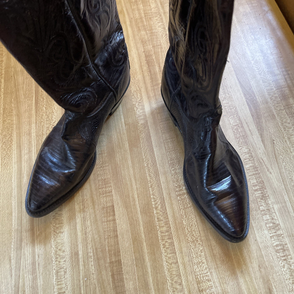 dan post cowboy boots 8