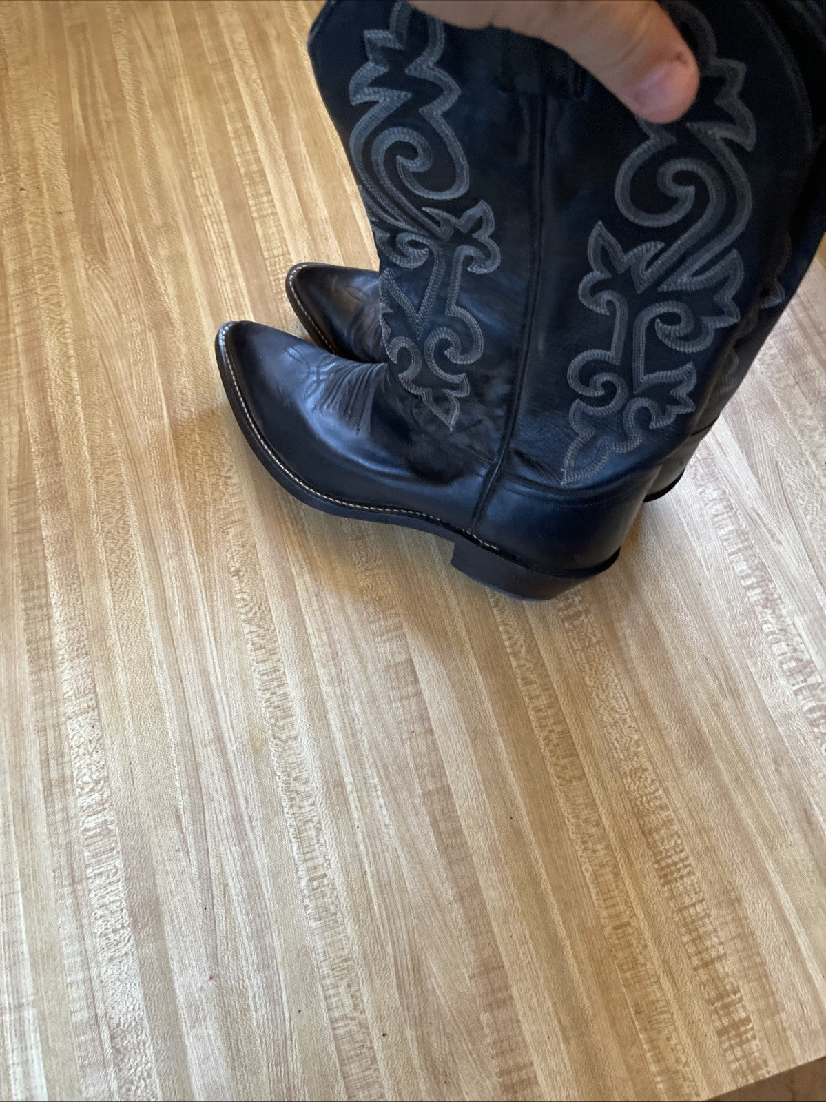 Justin Cowboy Boots 9 D