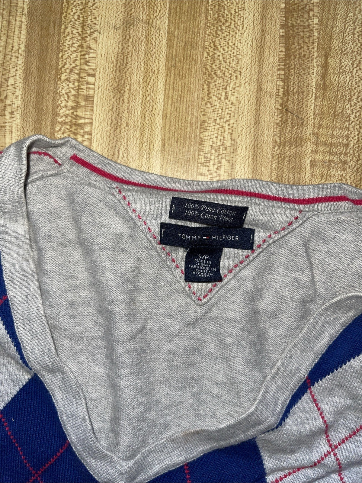 Tommy Hilfiger Sweater Small 
