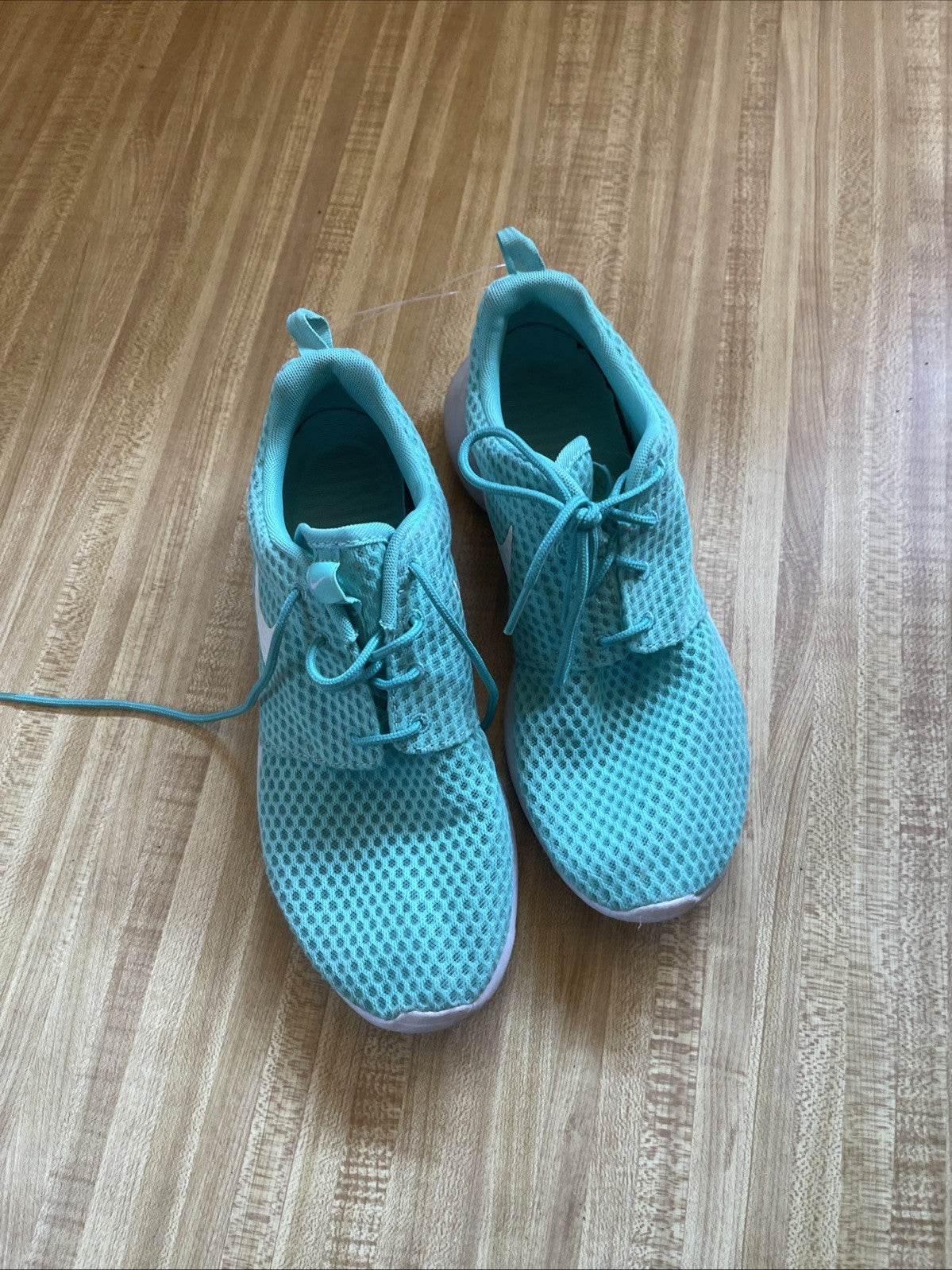Nike Rosche Run Breeze Size 8