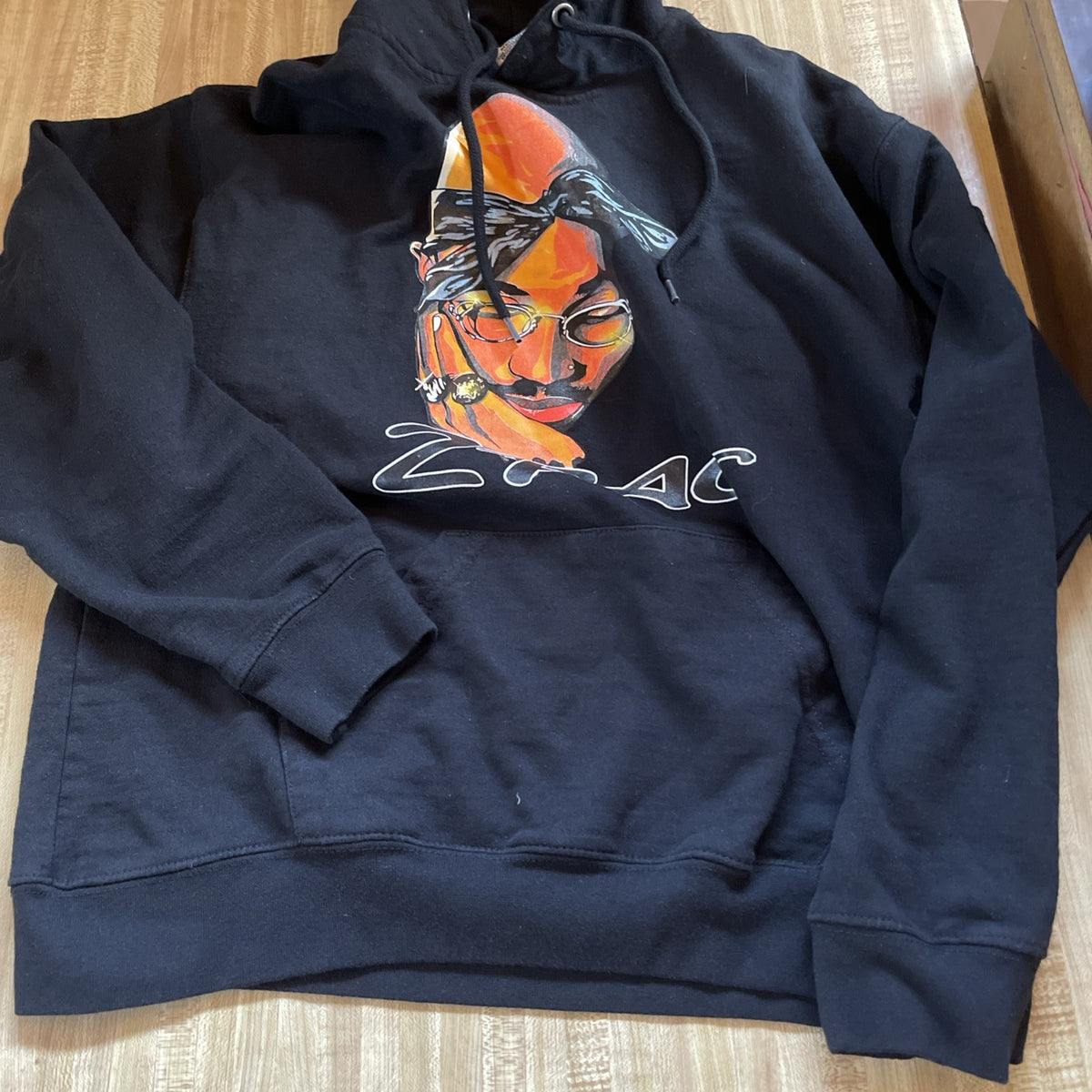 2 PAC Hoodie Medium 