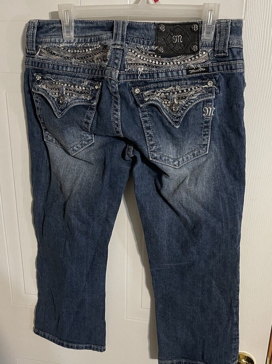 Miss Me Capris 31