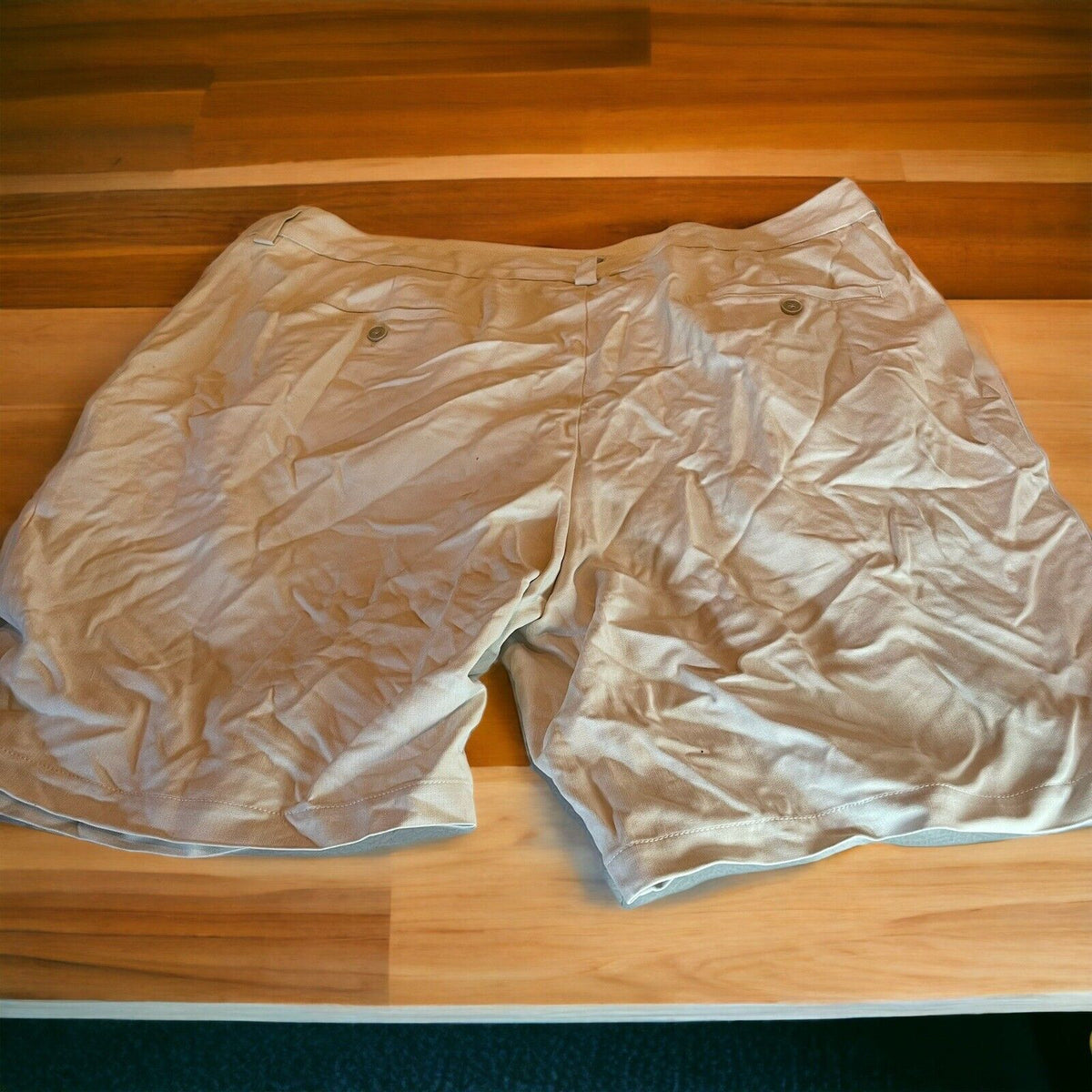Tommy Bahama Shorts 44