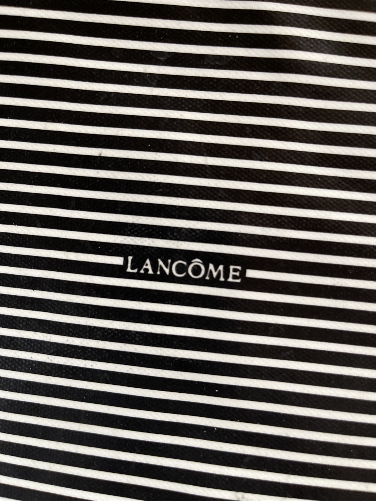Lancôme Hanging Travel Clothing Bag AOP