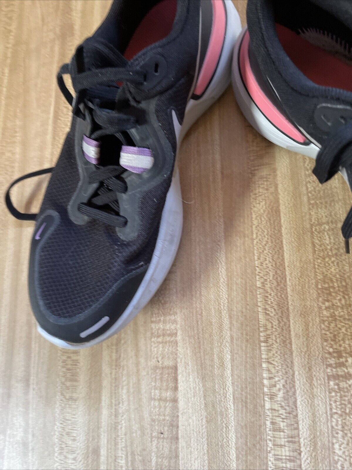 Nike Miller React Size 8