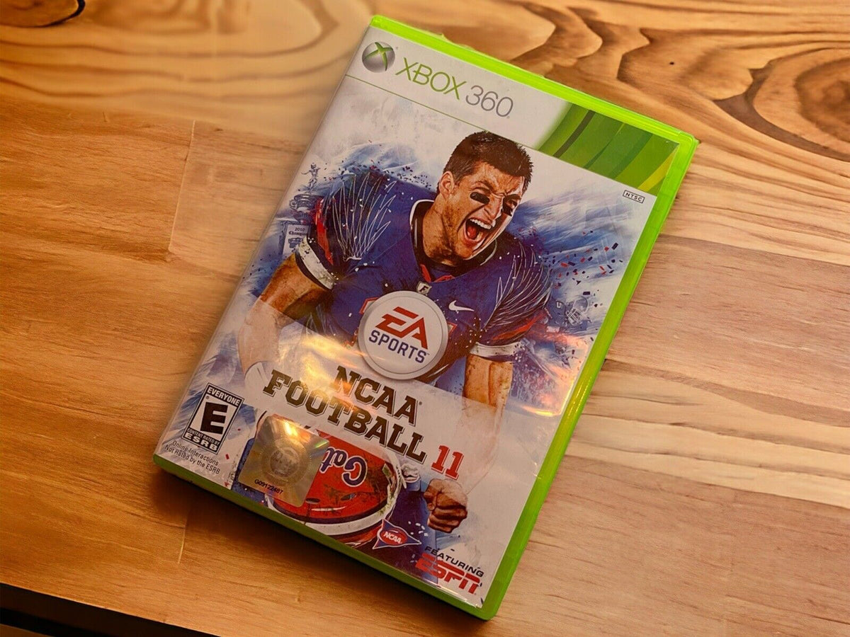 NCAA Football 11 (Microsoft Xbox 360, 2010) CIB