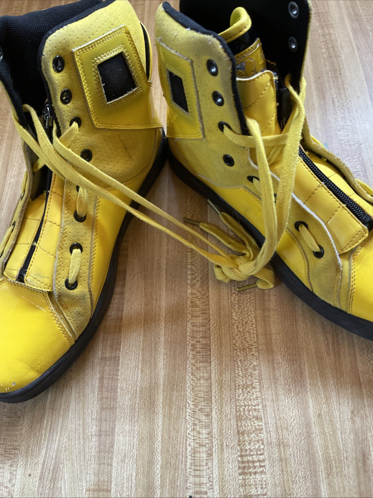 Vlado Gladiator Sneakers 9.5