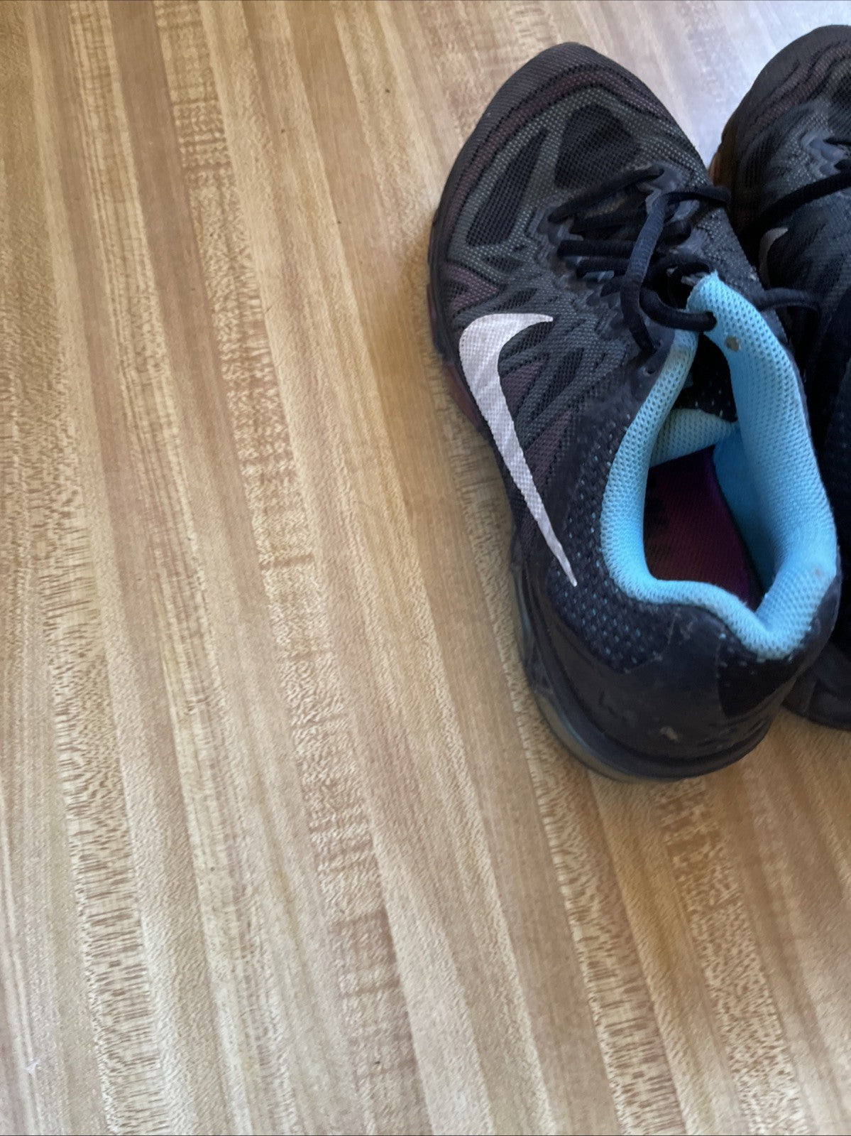 Nike Tailwind 7 Size 8