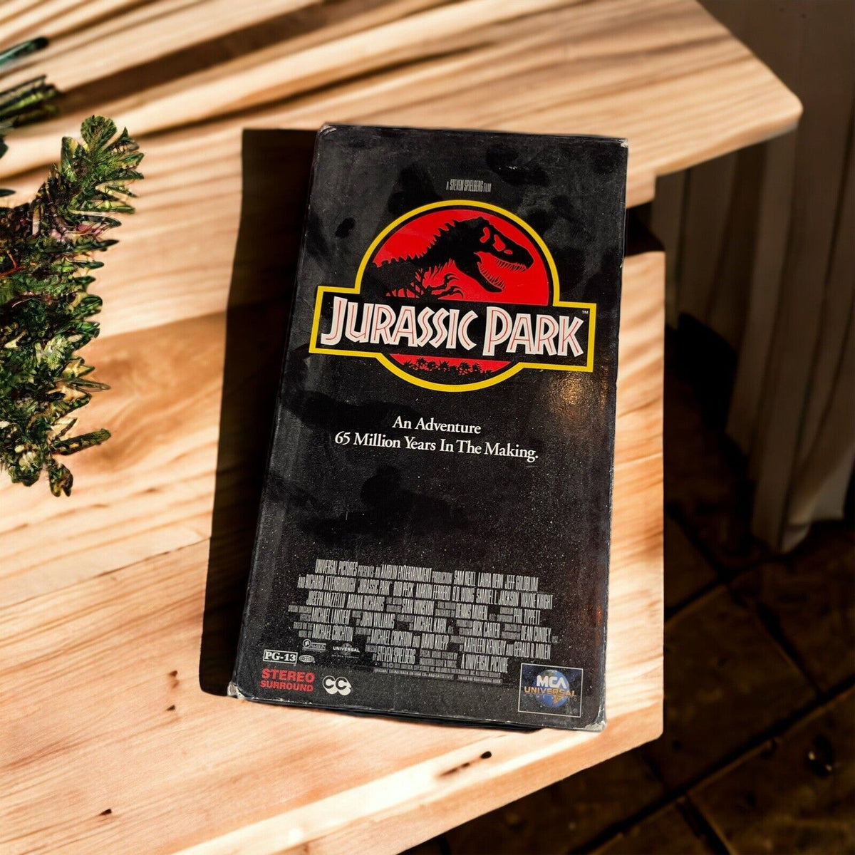Jurassic Park by Steven Spielberg (VHS, 1993)